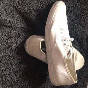 White lopro vans